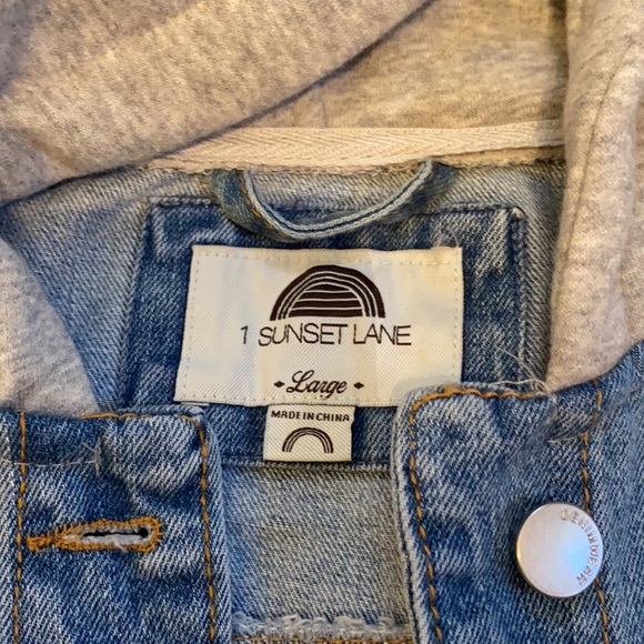 Woman’s large denim jacket with hoody arms and hood - Picture 4 of 6